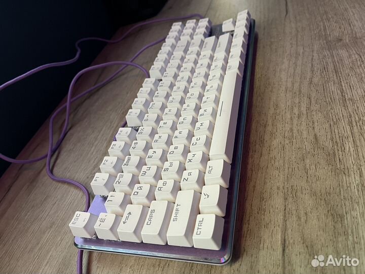 Игровая клавиатура и мышь