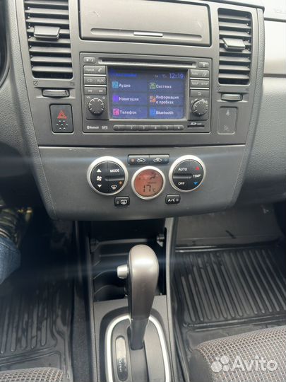 Nissan Tiida 1.6 AT, 2012, 215 000 км