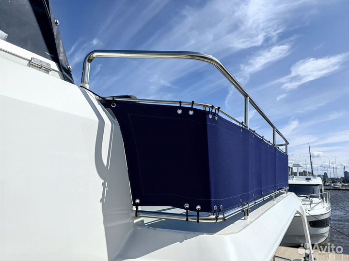 Голландская моторная яхта Aquanaut 1300