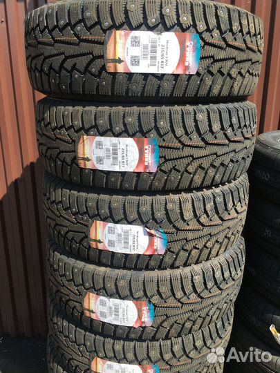 Nokian Tyres Nordman 5 SUV 235/65 R17 108T