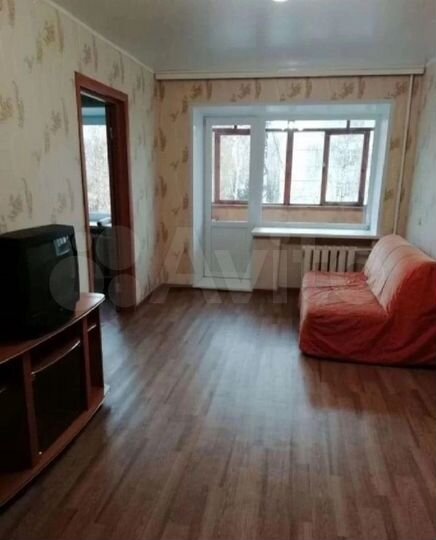 2-к. квартира, 43 м², 3/5 эт.