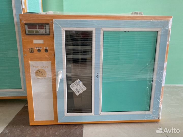 Инкубатор для яиц автоматический