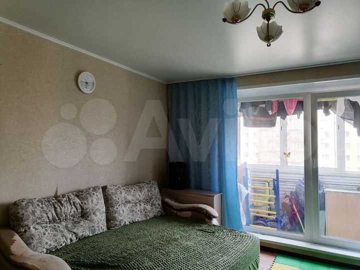 4-к. квартира, 77 м², 8/10 эт.