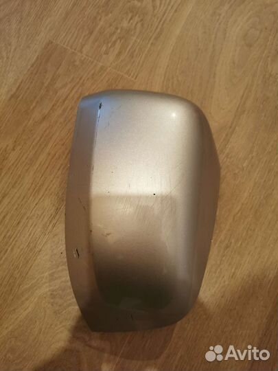 Зеркало левое, накладка Jeep grand cherokee wk2