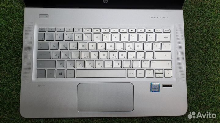 Ноутбук HP i7-6/8 Gb/FHD