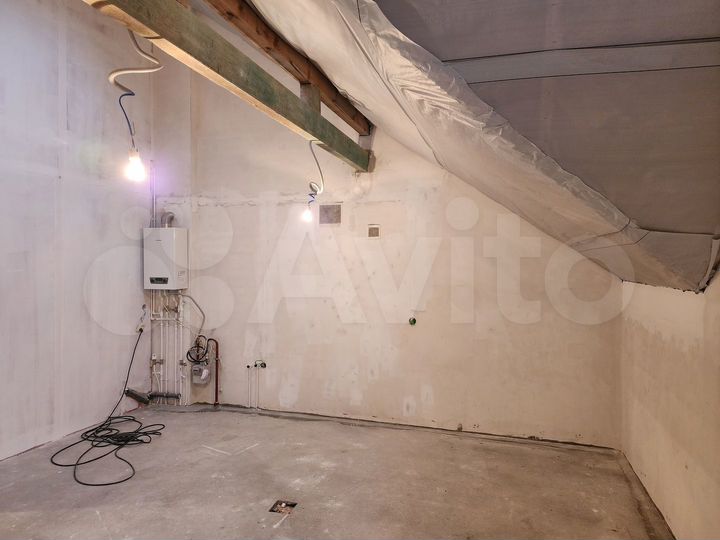 3-к. квартира, 90 м², 5/5 эт.