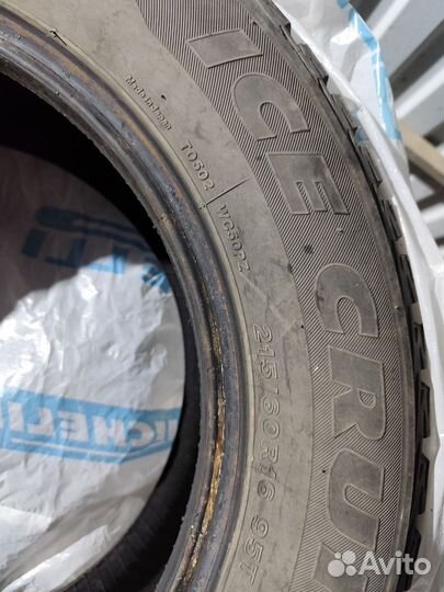 Bridgestone Ice Cruiser 5000 215/60 R16 95T