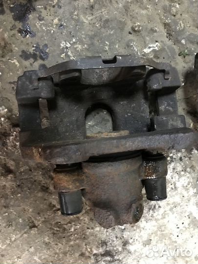 Задний суппорт BMW X3 Е83