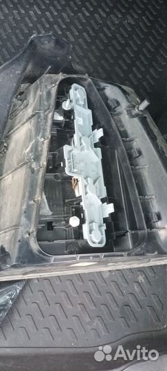 Фара на opel zafira b