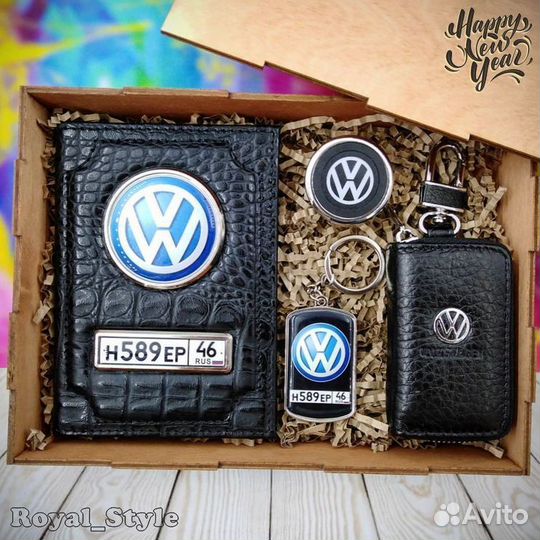 Обложка с логотипом авто