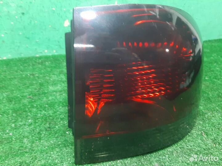 Фонарь задний наружный правый volkswagen Touareg
