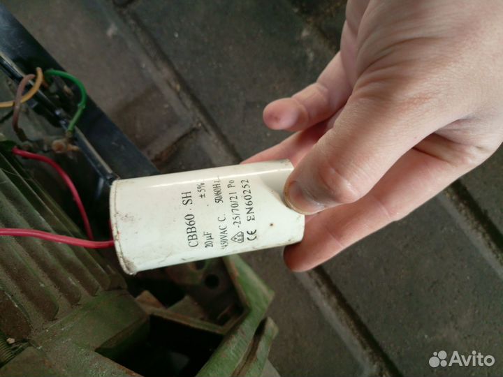 Электродвигатель с насосом