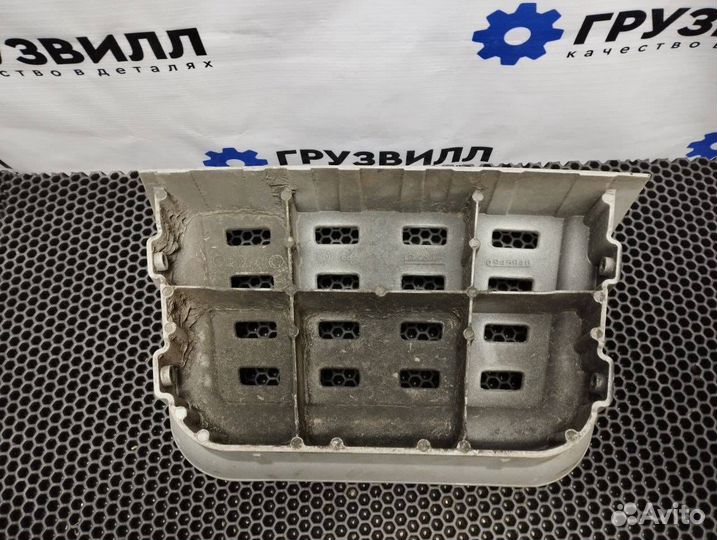 Крышка аккумулятора DAF 106 1945946