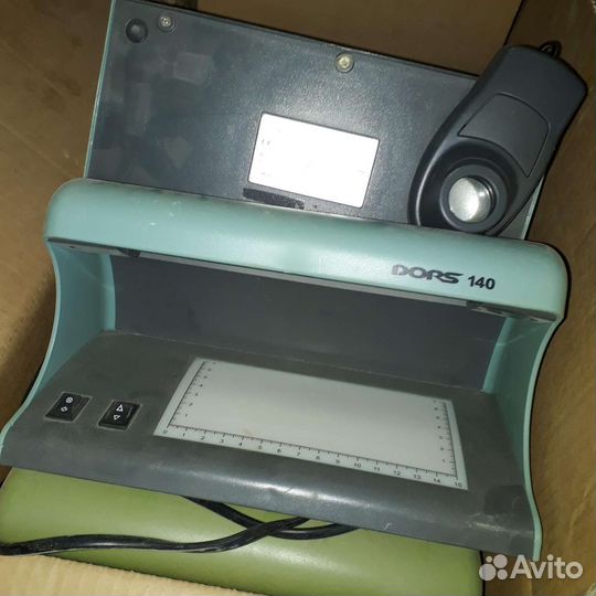 Аппарат для проверки денег и документов Dors 140