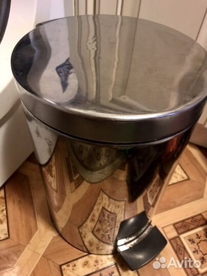 Ведро с педалью для мусора brabantia