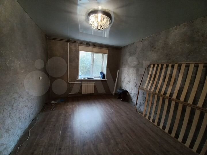 3-к. квартира, 60 м², 2/5 эт.