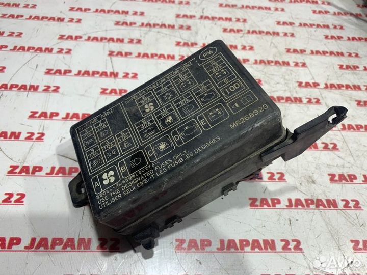 Блок предохранителей Mitsubishi Challenger K97