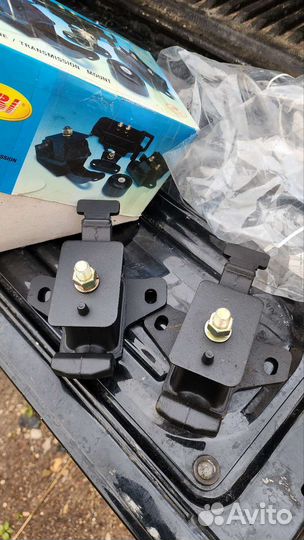 Опора двигателя toyota hilux 7