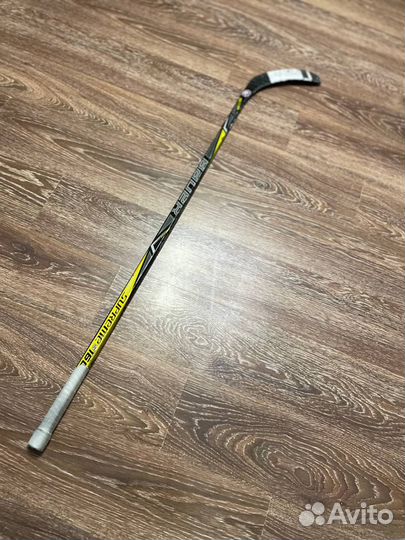 Клюшка хоккейная