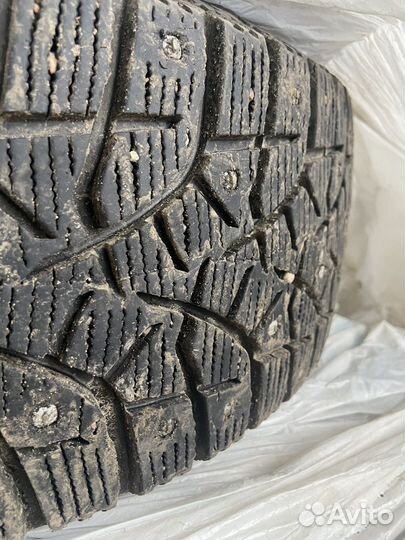 Bridgestone Blizzak Spike-02 185/60 R15 84T