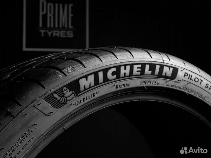 Michelin Pilot Sport 4 S 245/40 R20 и 275/35 R20