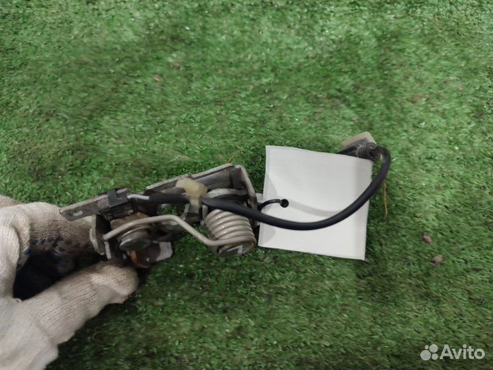 Замок капота левый Bmw X3 F25 N55B30A 2011