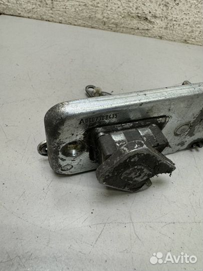 Замок двери задней правой Mercedes W463 G