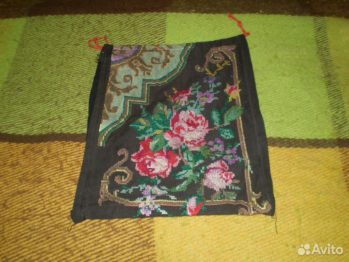 Вышивка. Газетница