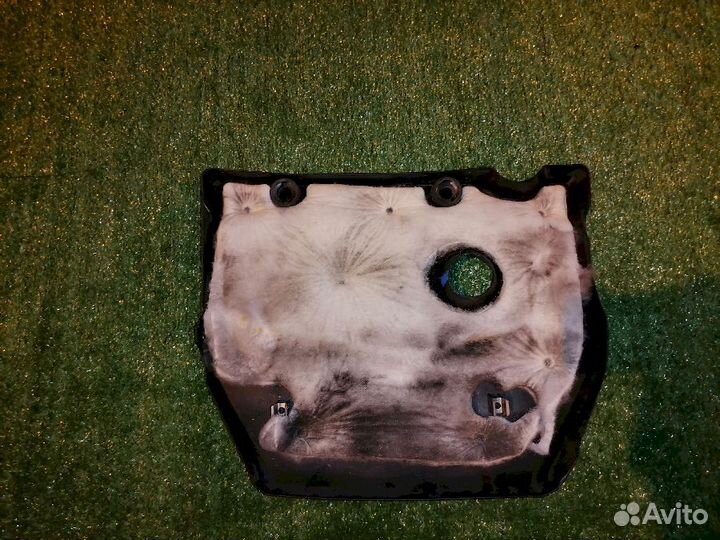 Декоративная крышка двс LF96102F1 Mazda Axela BK b