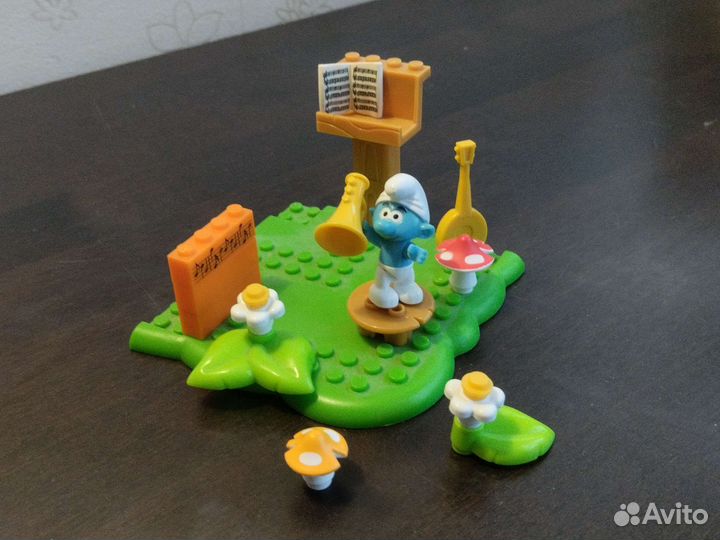 Конструктор Mega bloks Смурфик музыкант