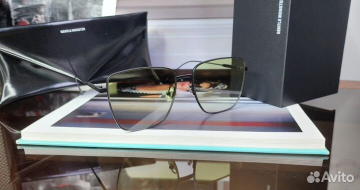 Солнцезащитные очки