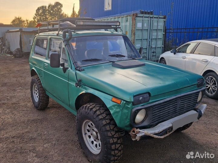 LADA 4x4 (Нива) 1.7 МТ, 1996, 200 000 км