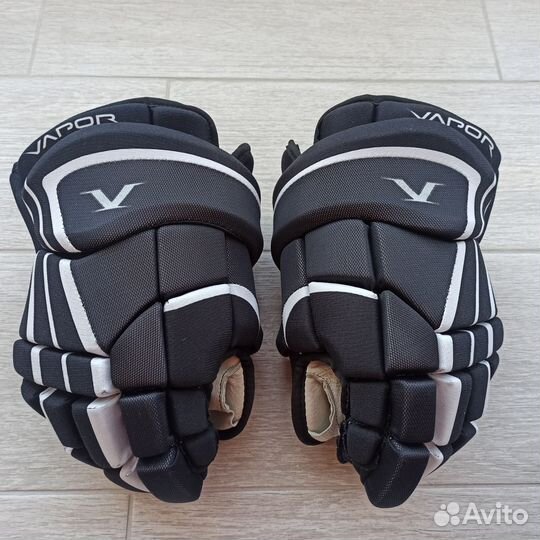 Перчатки хоккейные, 14