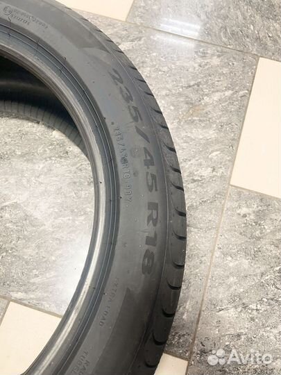 Pirelli Powergy 235/45 R18