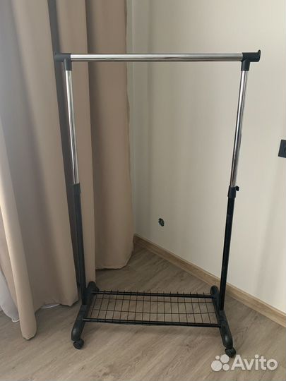 Вешалка напольная