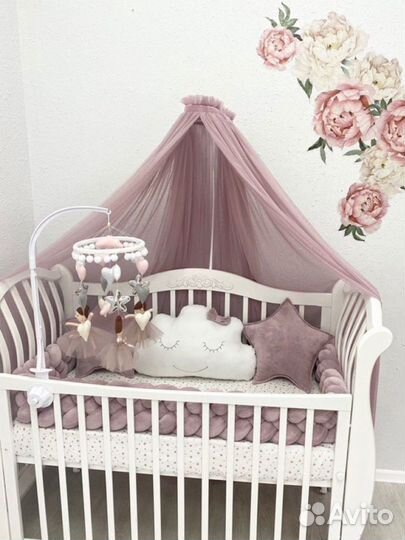 Комплект в детскую кроватку