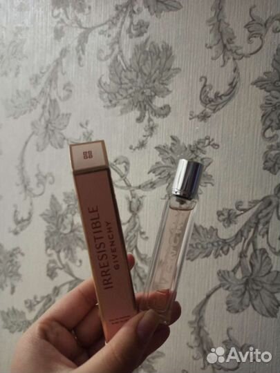 Givenchy irresistible rose velvet
