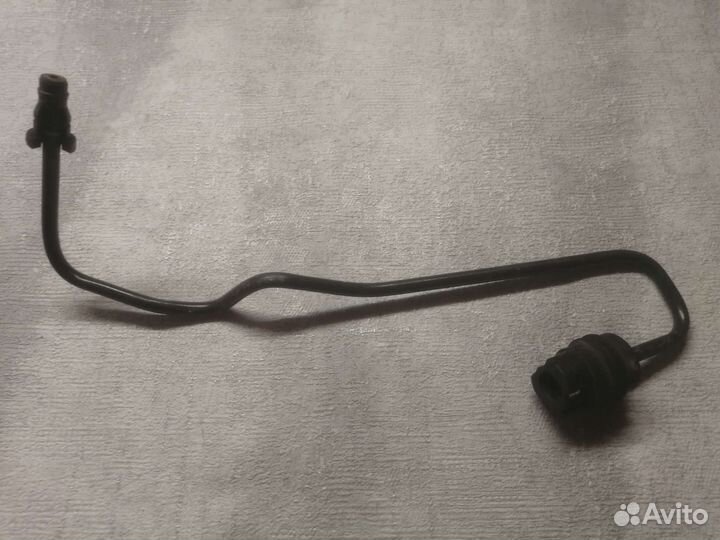 Трубка цилиндра сцепления Вольво S40 V50 07г