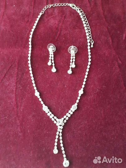 Серьги, колье, браслеты