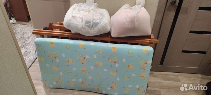 Детская кроватка