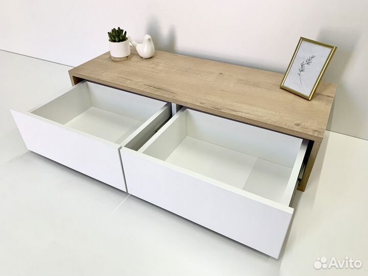Консоль/туалетный столик в наличии