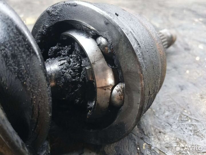 Привод левый Nissan primera p11