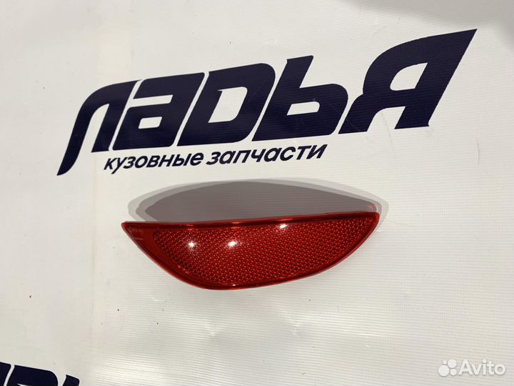 Катафот заднего бампера Hyundai Solaris(10-14) лев