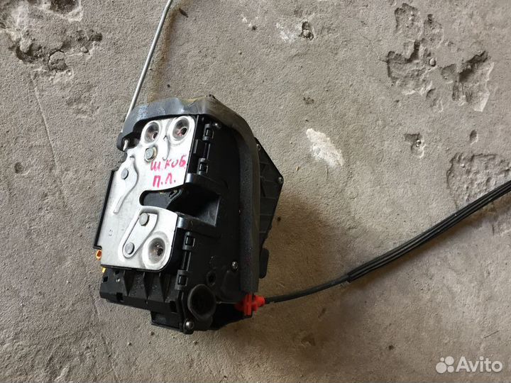 Шевроле кобальт замок двери передней правой