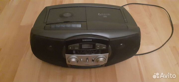 Продам Магнитолу Samsung RCD-390