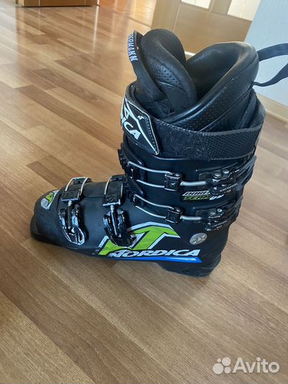 Горнолыжные ботинки nordica