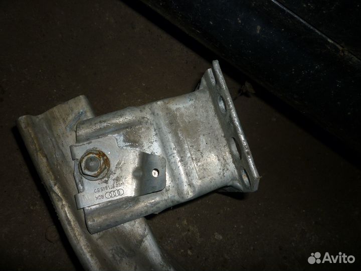 4E0807115 Кронштейн усилителя Audi A8 D3