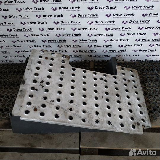 Трапик за кабиной Renault Magnum volvo DXI12