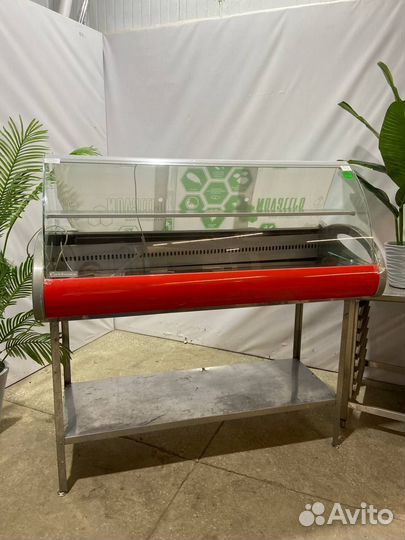 Витрина холодильная Carboma