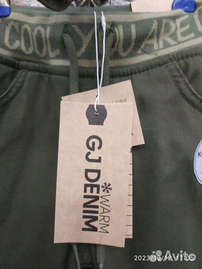 Джинсы на флисе,новые, на мальчика 104 размер